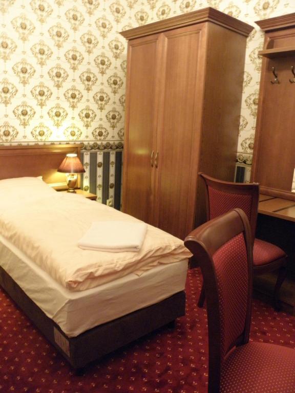Palac Lucja Bb Zakrzów Chambre photo