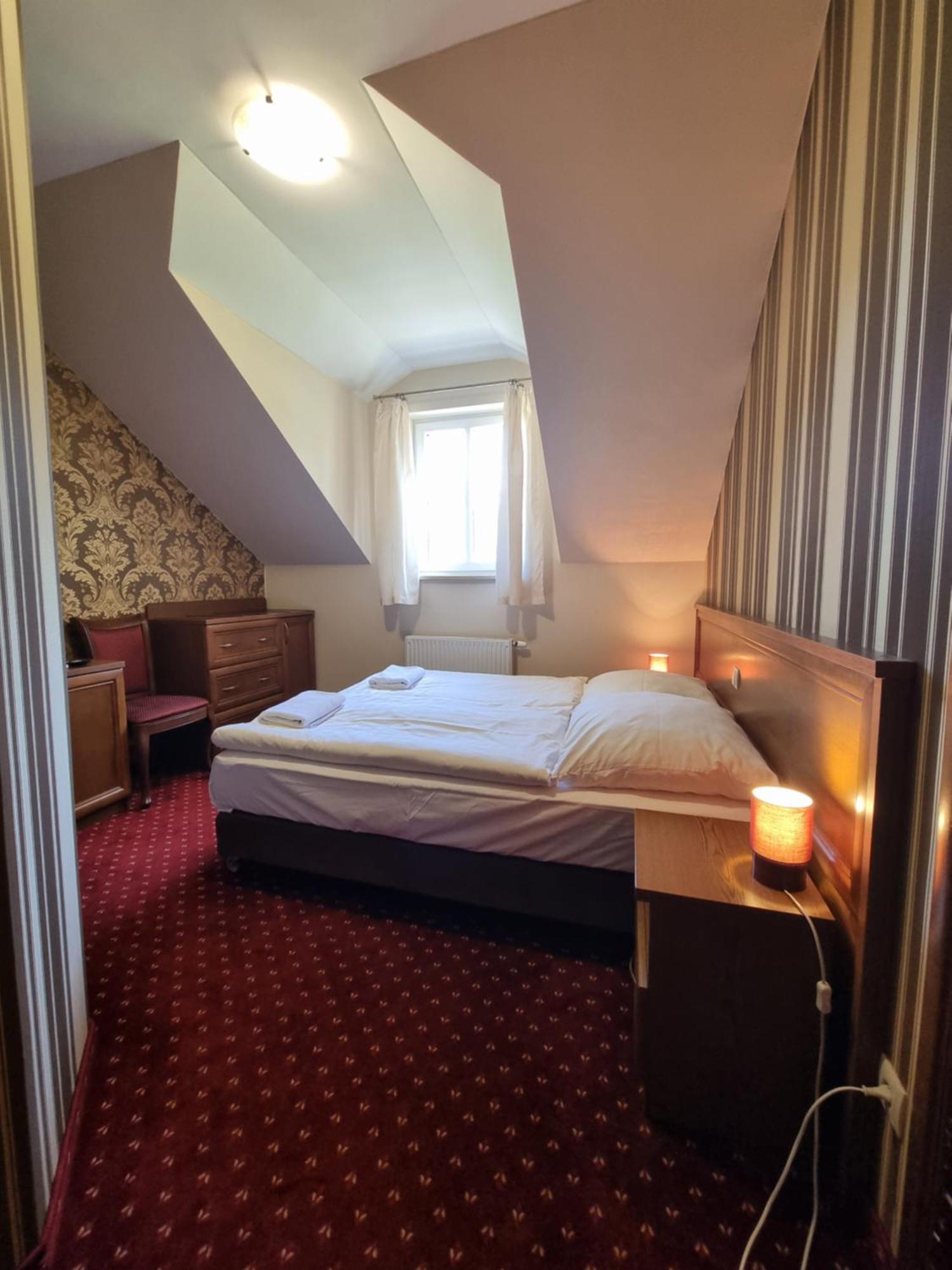 Palac Lucja Bb Zakrzów Extérieur photo