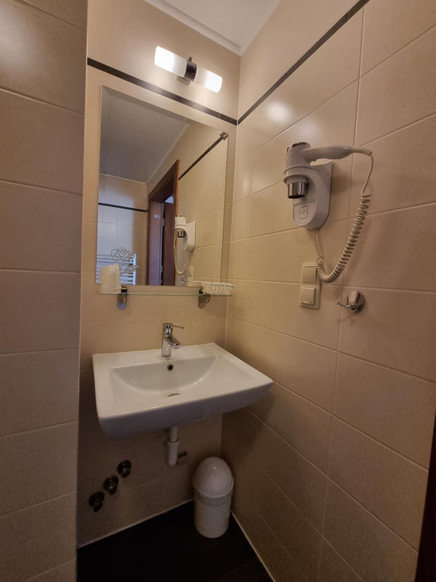 Palac Lucja Bb Zakrzów Extérieur photo