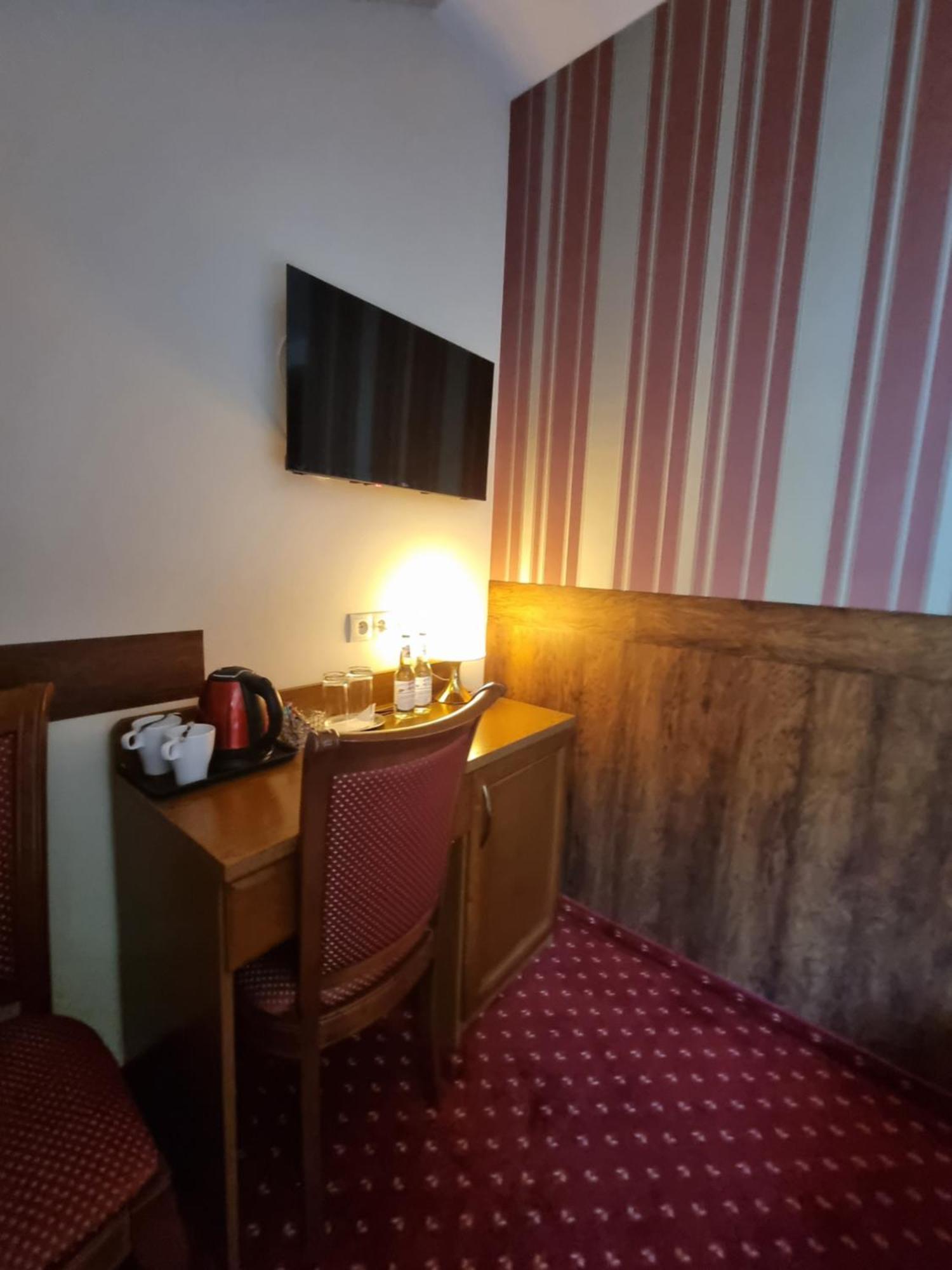 Palac Lucja Bb Zakrzów Extérieur photo