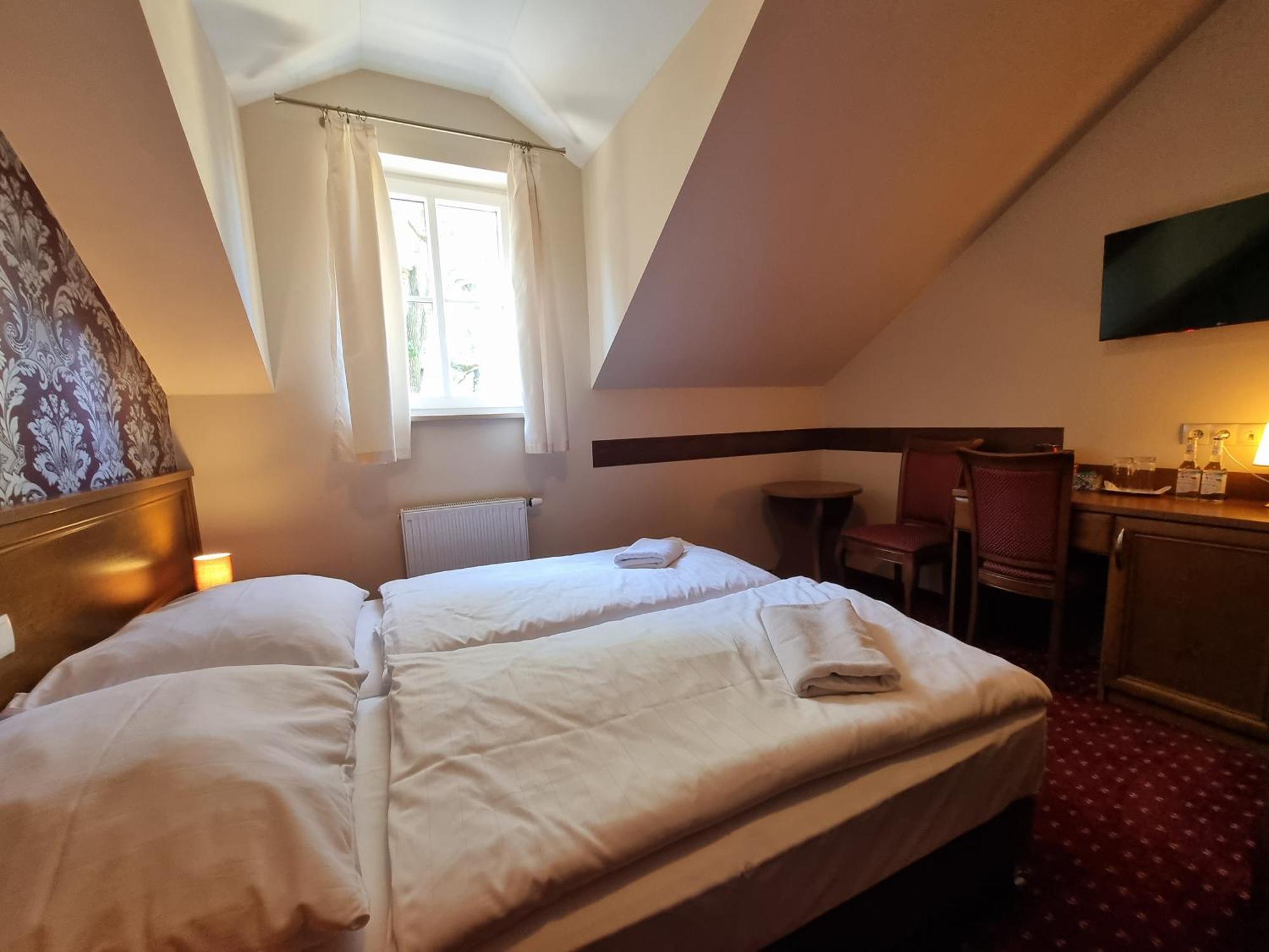 Palac Lucja Bb Zakrzów Extérieur photo